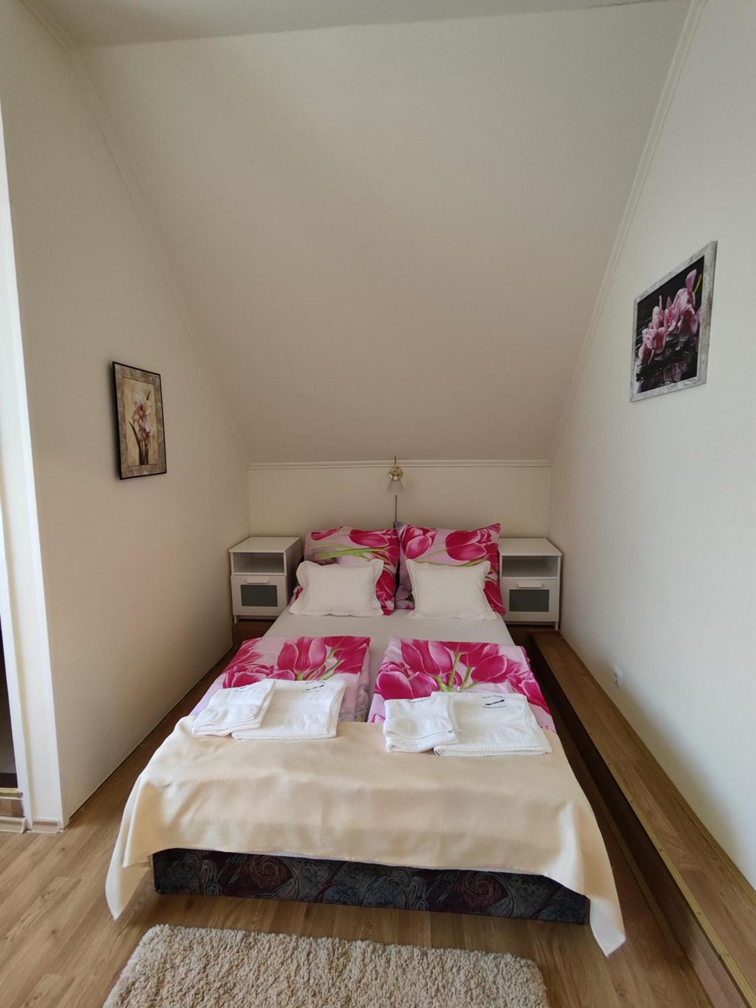 Havasi Ueduelohaz Appartement Gyenesdiás Buitenkant foto