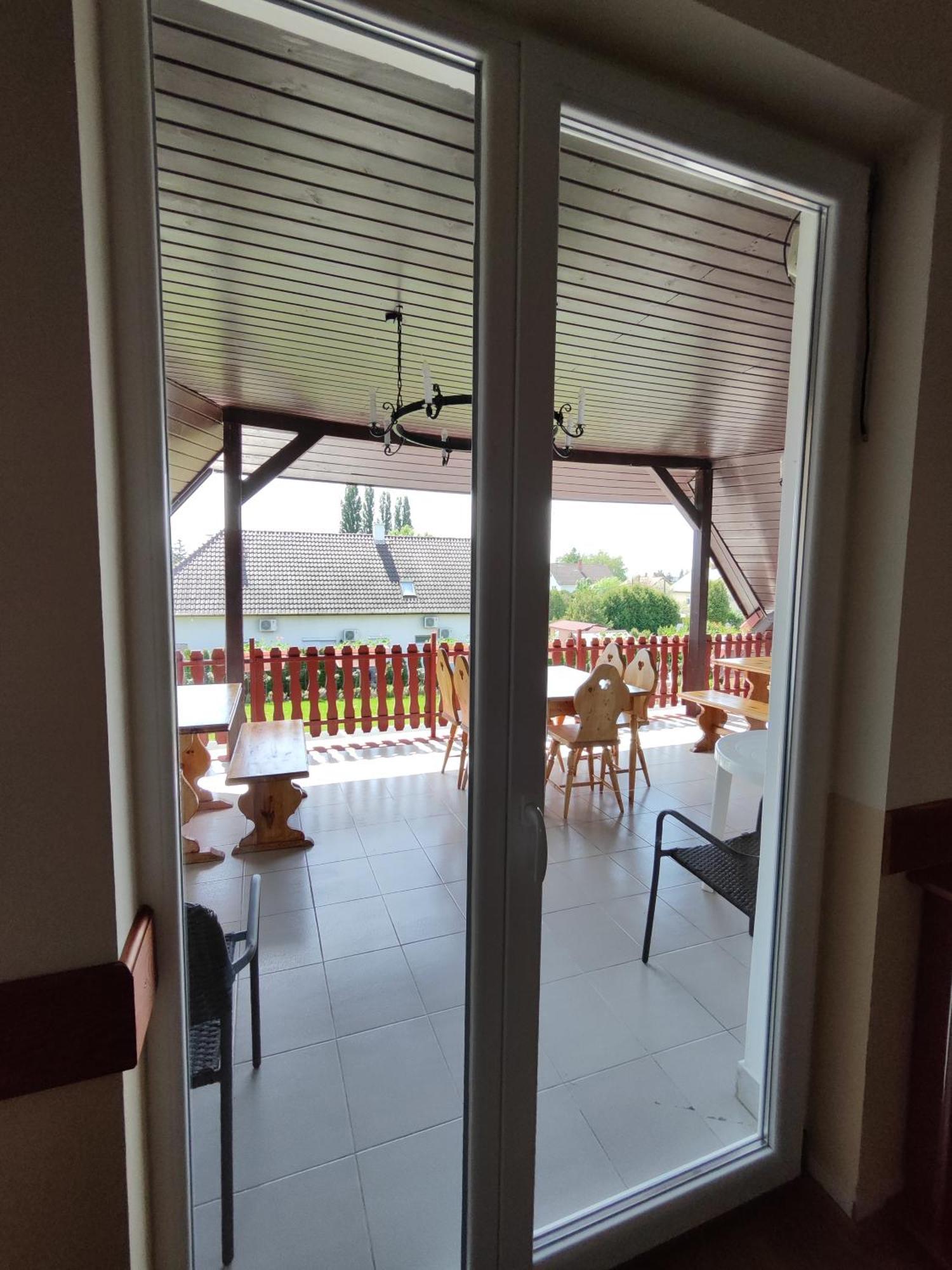Havasi Ueduelohaz Appartement Gyenesdiás Buitenkant foto